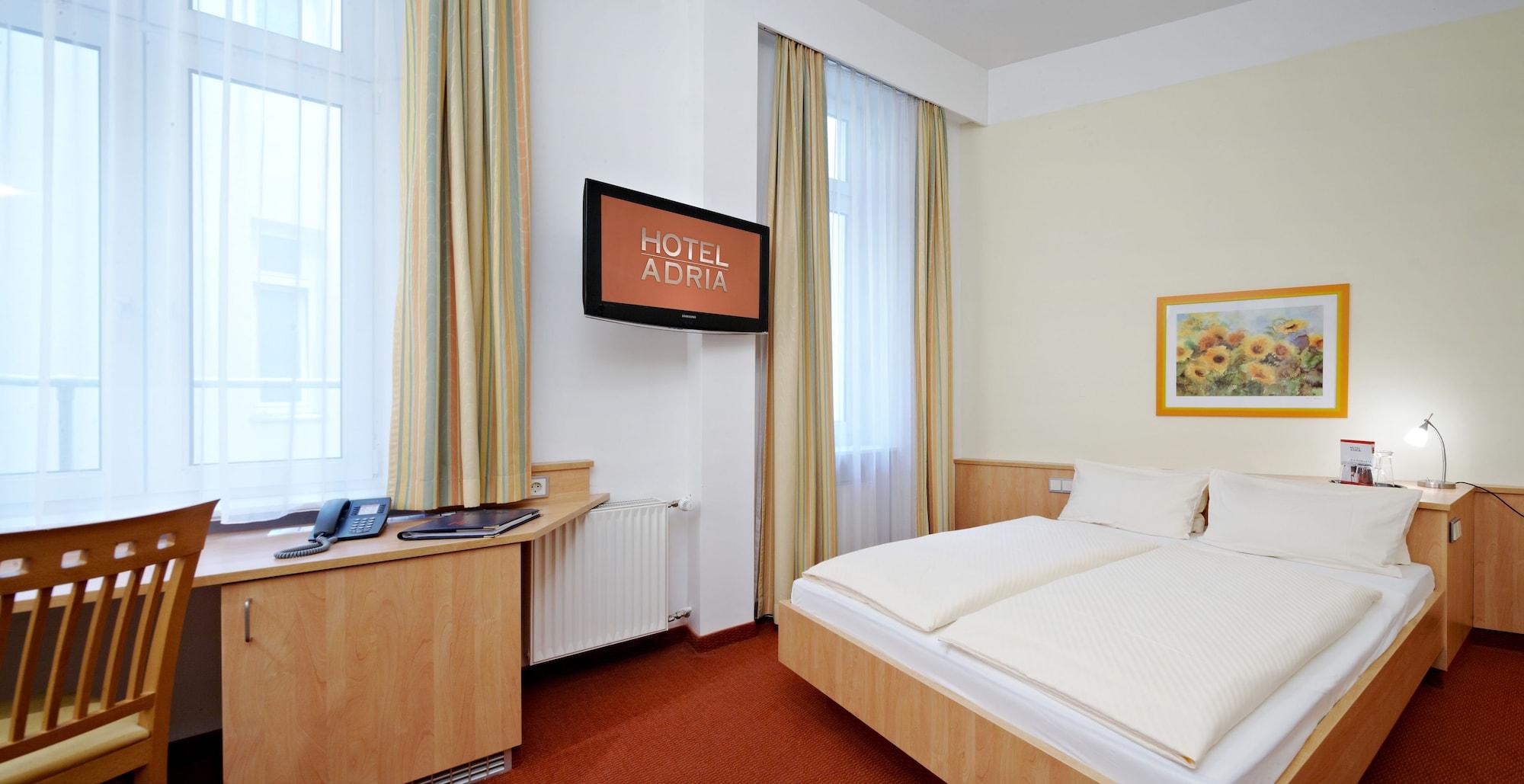 Hotel Adria Munchen Екстериор снимка