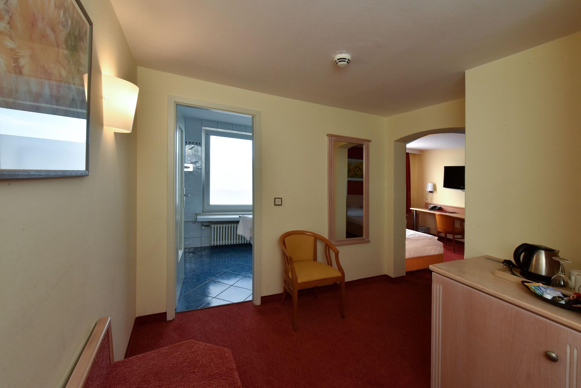 Hotel Adria Munchen Екстериор снимка